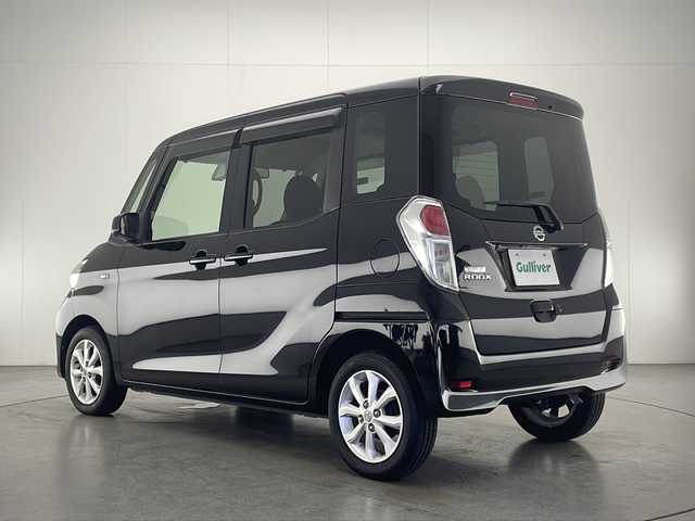 日産 デイズ ルークス X Vセレクション 宮崎県 2017(平29)年 6.8万km ブラック 〇純正7インチナビ【MM316D-W】/〇360度カメラ/〇フルセグTV/BT/USB/CD/DVD/〇両側パワースライドドア/〇スマートキー×2/〇プッシュスタート/〇ステアリングスイッチ/〇純正14インチAW/〇純正フロアマット/〇ドアバイザー