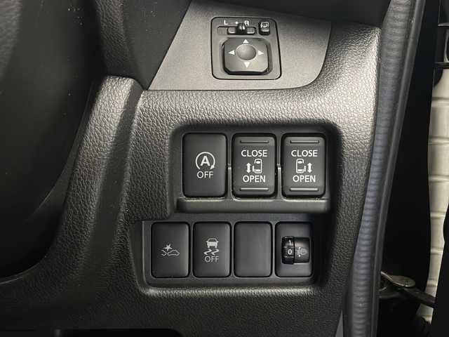 日産 デイズ ルークス X Vセレクション 宮崎県 2017(平29)年 6.8万km ブラック 〇純正7インチナビ【MM316D-W】/〇360度カメラ/〇フルセグTV/BT/USB/CD/DVD/〇両側パワースライドドア/〇スマートキー×2/〇プッシュスタート/〇ステアリングスイッチ/〇純正14インチAW/〇純正フロアマット/〇ドアバイザー