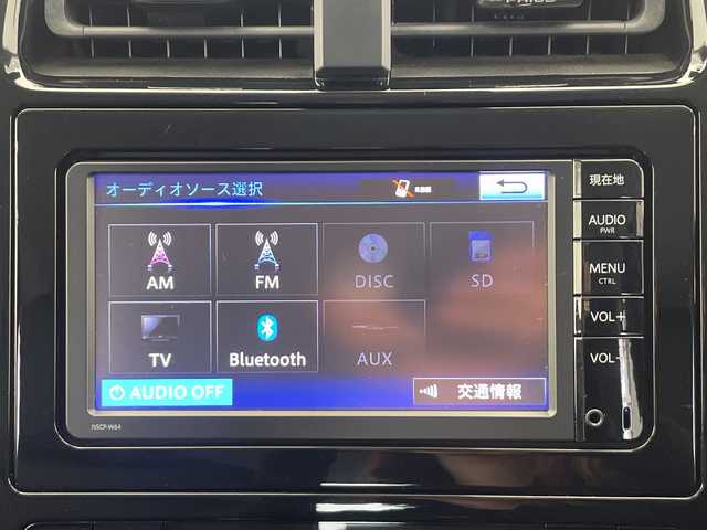トヨタ プリウス S ツーリングセレクション 栃木県 2016(平28)年 3.9万km ホワイトパールクリスタルシャイン 純正ナビ　/（CD/DVD/Bluetooth/フルセグTV）/バックカメラ/トヨタセーフティセンス/レーダークルーズコントロール　/シートヒーター　/LEDヘッドライト　/オートハイビーム　/革巻きステアリング　/純正フロアマット/純正17インチAW