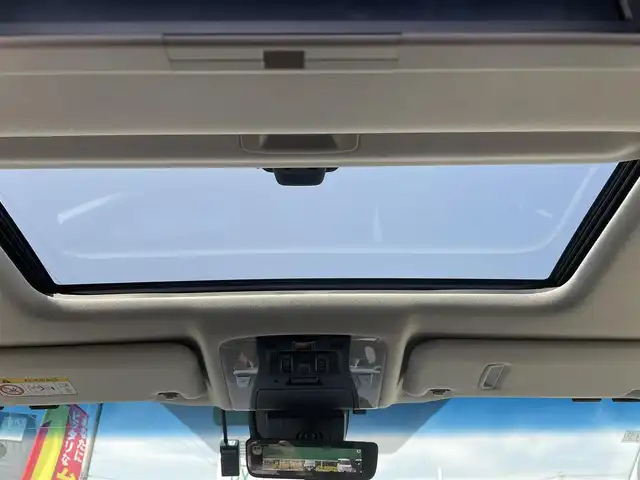 トヨタ ヴェルファイア Z Gエディション 千葉県 2019(令1)年 1.8万km ホワイトパールクリスタルシャイン エアロ/サンルーフ/黒レザーシート/純正10インチSDナビ/・CD/DVD/MSV/Bluetooth/フルセグ/純正12.1インチフリップダウンモニター【V12T-R68C】/両後パワースライドドア/パワーバックドア/前席パワーシート/前席シートヒーター/前席シートベンチレーション/デジタルインナーミラー/トヨタセーフティーセンス/・プリクラッシュセーフティー/・レーンディパーチャーアラート/・パーキングサポートブレーキ/・ロードサインアシスト/・ブラインドスポットモニター/アダプティブクルーズコントロール/ステアリングヒーター/スマートキー/前後コーナーセンサー/AC100V100W電源/純正ドライブレコーダー【DRT-H68A】/ビルトインETC/純正18インチアルミホイール/ウッドコンビステアリング/純正LEDヘッドライト/フォグランプ/サイド＆カーテンエアバッグ/ドアバイザー/新車時保証書＆取扱説明書