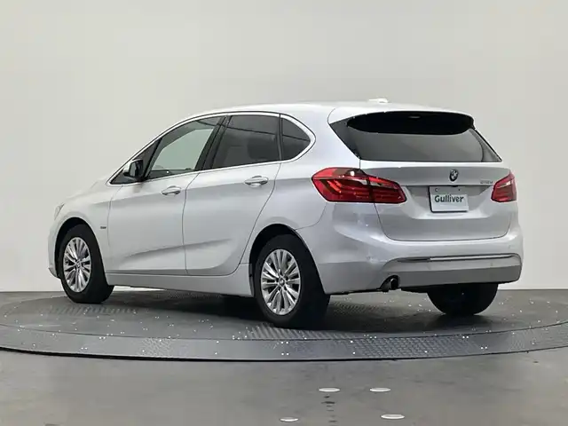 ＢＭＷ ２１８ｄ アクティブツアラー ラグジュアリー 愛媛県 2017(平29)年 6.2万km 白 純正HDDナビ/（CD/DVD/BT）/バックカメラ　/オートライト　/黒レザーシート　/前後全サー　/純正ETC/D/N席シートヒーター　/電動リアゲート　/クルーズコントロール