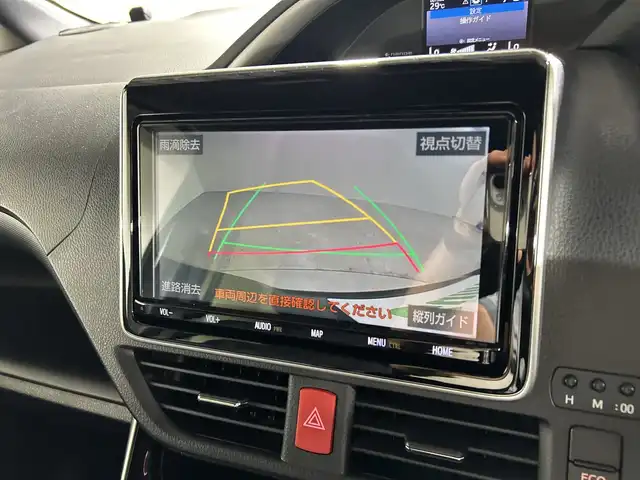 トヨタ ヴォクシー ZS 煌Ⅲ 福岡県 2020(令2)年 3.2万km ブラック ・純正9インチナビ（NSZT-Y68T）/・フルセグ/・Bluetooth/・バックカメラ/・純正12インチフリップダウン/・トヨタセーフティセンス/・クルーズコントロール/・両側パワースライドドア/・ETC2.0/・ハーフレザーシート/・LEDヘッドライト/・オートライト/・純正16インチAW/・純正フロアマット/・純正ドアバイザー