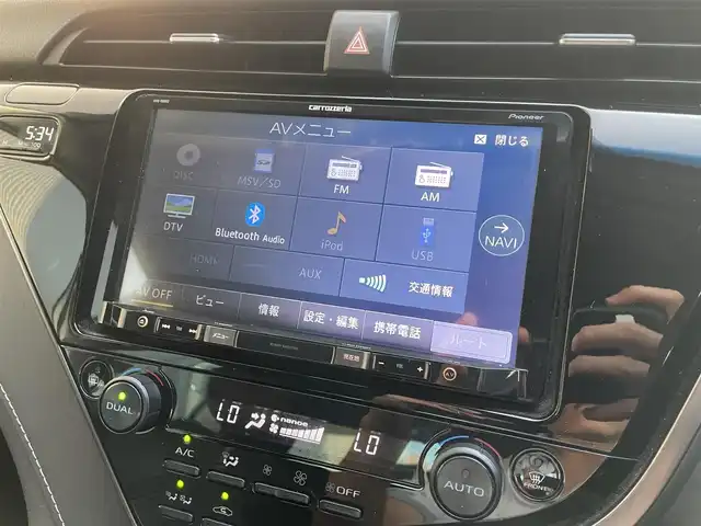 トヨタ カムリ WS 滋賀県 2019(平31)年 6.3万km グラファイトM 社外9インチナビ/フルセグTV/バックカメラ/ハーフレザーシート/LEDヘッドライト/前後コーナーセンサー/ドラレコ/追従クルーズコントロール/運転席パワーシート/CD/DVD/フルセグTV/Bluetooth/衝突被害軽減システム/純正１７インチAW/ビルトインETC/パワートランクリッド/オートハイビーム/オートホールド