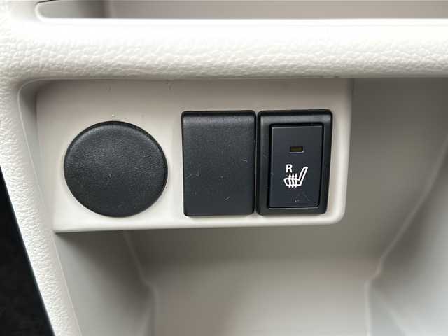 スズキ ラパン S 石川県 2018(平30)年 4.8万km ピュアホワイトP 7インチナビ（MDV-D4058T)/・Bluetooth/・CD/DVD/・ワンセグTV/・AM/FM/レーダーブレーキサポート/衝突被害軽減ブレーキ/HIDオートヘッドライト/アイドリングストップ/D席シートヒーター/フロアマット/横滑り防止/プッシュスタート/電格ミラー/純正ドアバイザー/ETC