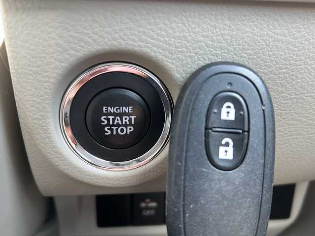 スズキ ラパン S 石川県 2018(平30)年 4.8万km ピュアホワイトP 7インチナビ（MDV-D4058T)/・Bluetooth/・CD/DVD/・ワンセグTV/・AM/FM/レーダーブレーキサポート/衝突被害軽減ブレーキ/HIDオートヘッドライト/アイドリングストップ/D席シートヒーター/フロアマット/横滑り防止/プッシュスタート/電格ミラー/純正ドアバイザー/ETC