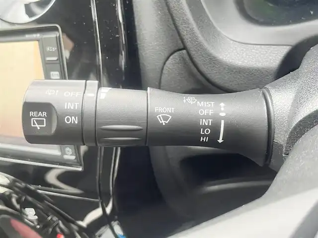 日産 ノート e－パワー X 島根県 2018(平30)年 6.1万km ダークメタルグレー 純正メモリナビ　/フルセグＴＶ　/Ｂｌｕｅｔｏｏｔｈ　/バックカメラ　/ＥＴＣ　/レーンアシスト　/衝突軽減システム　/オートライト　/スマートキー/プッシュスタート　　/横滑り防止装置　/純正フロアマット