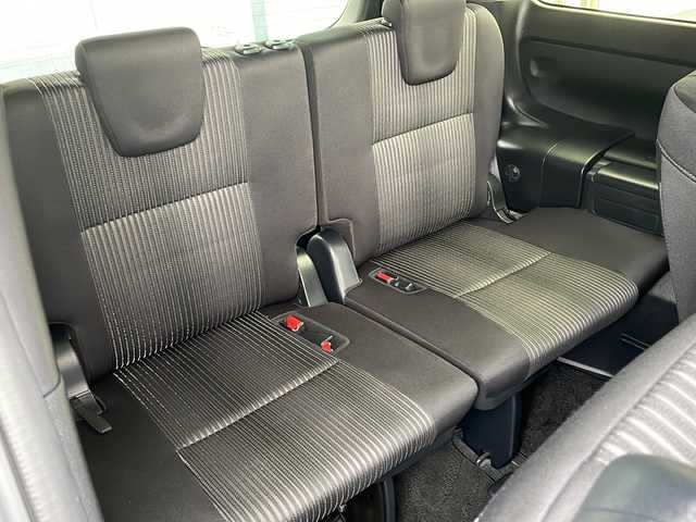 トヨタ ヴォクシー ZS 煌Ⅱ 京都府 2020(令2)年 1.3万km イナズマスパーキングブラックガラスフレーク 純正９インチナビ　Ｂｌｕｅｔｏｏｔｈオーディオ　フルセグ　ＤＶＤ再生　バックカメラ　後席フリップダウンモニター　プリクラッシュセーフティ　クルーズコントロール　両側パワースライド　ＬＥＤヘッドライト