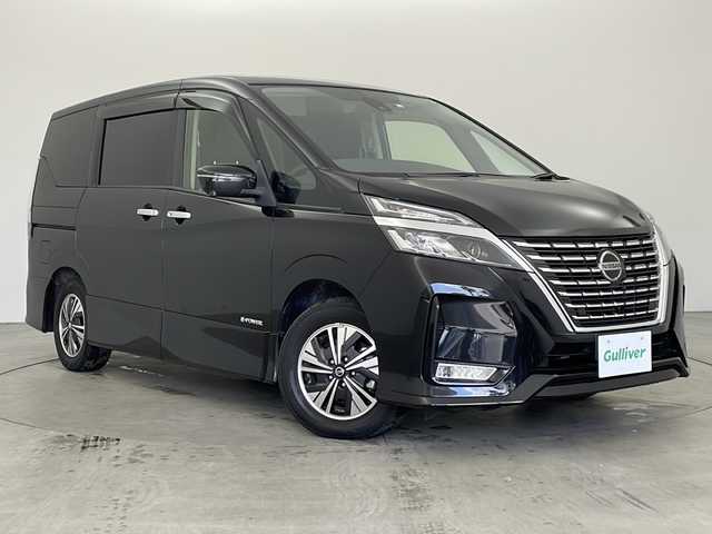 日産 セレナ e－パワー ハイウェイスター V 兵庫県 2022(令4)年 4.3万km ダイヤモンドブラック プロパイロット 衝突軽減ブレーキ レーンキープアシスト レーダークルーズコントロール 10型ナビ フルセグ アラウンドビューモニター 純正フリップダウンモニター デジタルインナーミラー シートヒーター