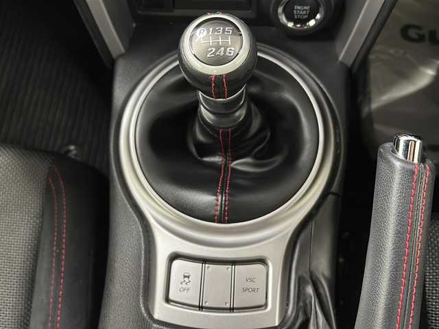 スバル ＢＲＺ S 長崎県 2013(平25)年 8.3万km WRブルーマイカ 社外メモリナビ/（フルセグ/CD/Bluetooth）/バックカメラ/6速マニュアル/純正HIDヘッドライト/純正17インチアルミホイール/オートライト/横滑り防止装置/電動格納ミラー/純正フロアマット/カーテンエアバック
