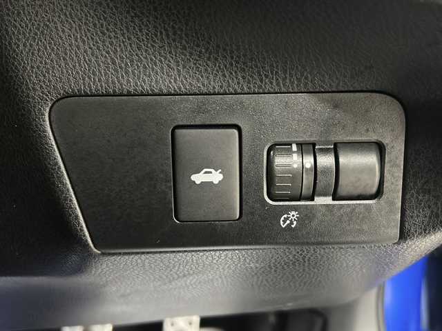 スバル ＢＲＺ S 長崎県 2013(平25)年 8.3万km WRブルーマイカ 社外メモリナビ/（フルセグ/CD/Bluetooth）/バックカメラ/6速マニュアル/純正HIDヘッドライト/純正17インチアルミホイール/オートライト/横滑り防止装置/電動格納ミラー/純正フロアマット/カーテンエアバック