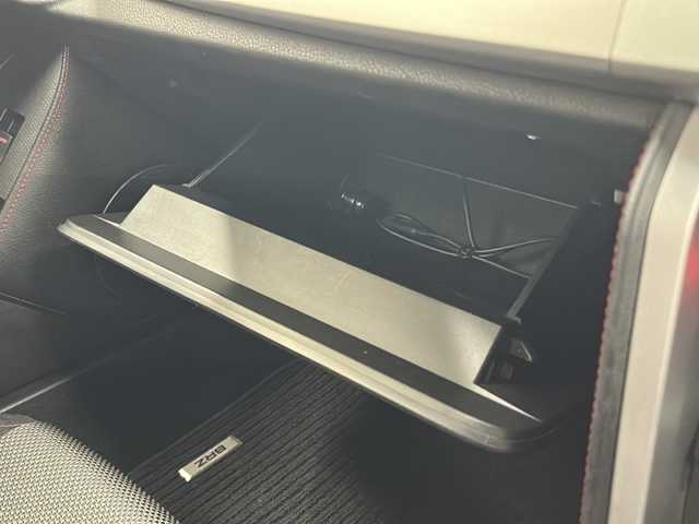 スバル ＢＲＺ S 長崎県 2013(平25)年 8.3万km WRブルーマイカ 社外メモリナビ/（フルセグ/CD/Bluetooth）/バックカメラ/6速マニュアル/純正HIDヘッドライト/純正17インチアルミホイール/オートライト/横滑り防止装置/電動格納ミラー/純正フロアマット/カーテンエアバック