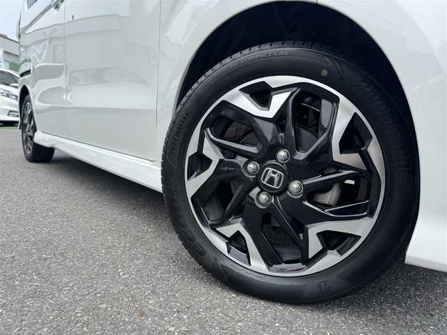 ホンダ Ｎ ＢＯＸ カスタム G L ターボ ホンダセンシング 千葉県 2020(令2)年 5.4万km プラチナホワイトパール ワンオーナー車/ホンダセンシング /衝突軽減ブレーキ/レーダークルーズコントロール/レーンキープアシスト/純正SDナビ/フルセグTV/Bluetooth/バックカメラ/両側電動スライドドア/ハーフレザーシート/シートヒーター /保証書・取説/スペアキー