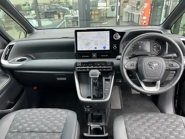 トヨタ ヴォクシー S－Z 栃木県 2023(令5)年 1.1万km 黒 トヨタセーフティセンス/ディスプレイオーディオプラス/・10.5インチナビ/・地デジTV/CD/DVD/Bluetooth/USB/HDMI/・AppleCarPlay/AndroidAuto/・ETC2.0ユニット/バックカメラ/両側パワースライドドア/レーダークルーズコントロール/クリアランスソナー/ハーフレザーシート/シートヒーター/リアサンシェード/純正17インチAW/LEDヘッドライト/サイド/カーテンエアバッグ