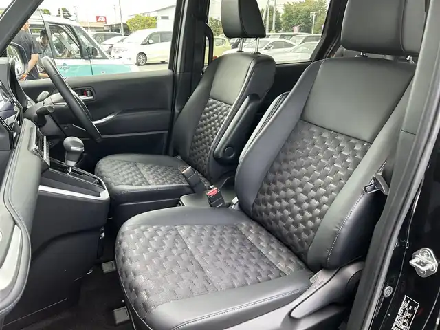 トヨタ ヴォクシー S－Z 栃木県 2023(令5)年 1.1万km 黒 トヨタセーフティセンス/ディスプレイオーディオプラス/・10.5インチナビ/・地デジTV/CD/DVD/Bluetooth/USB/HDMI/・AppleCarPlay/AndroidAuto/・ETC2.0ユニット/バックカメラ/両側パワースライドドア/レーダークルーズコントロール/クリアランスソナー/ハーフレザーシート/シートヒーター/リアサンシェード/純正17インチAW/LEDヘッドライト/サイド/カーテンエアバッグ