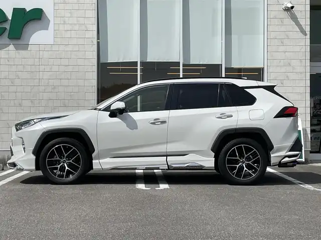 トヨタ ＲＡＶ４ G Zパッケージ 宮崎県 2019(平31)年 5.3万km ホワイトパールクリスタルシャイン 純正SDナビ/（CD/DVD/AM/FM/BT/USB/HDMI)/フルセグTV/バックカメラ/ステアリングスイッチ/レーダークルーズコントロール/D席パワーシート/D席/N席シートヒーター/ステアリングヒーター/パワーバックドア /レザーシート/デジタルインナーミラー/ドライブレコーダー/モデリスタエアロ/ビルトインETC