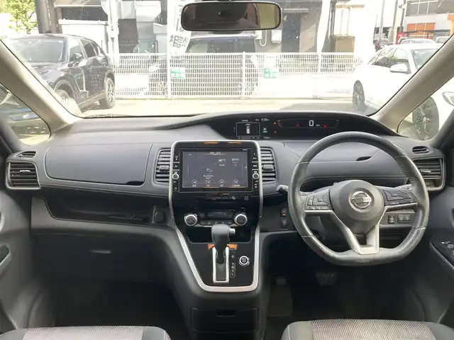 日産 セレナ ハイウェイスター G 長崎県 2016(平28)年 7.8万km インペリアルアンバーP 衝突被害軽減ブレーキ/両側パワースライドドア/左側ハンズフリーパワースライドドア/フリップダウンモニター/ディーラーOP・SDナビ【MM519D-L】/（Bluetooth接続・フルセグTV）/DVD・Blu-ray再生/全方位カメラ・バックカメラ/クルーズコントロール/パーキングアシスト/ETC/LEDオートヘッドライト/フォグライト/アイドリングストップ/横すべり防止装置/スマートキー・スペアキー/ISOFIX
