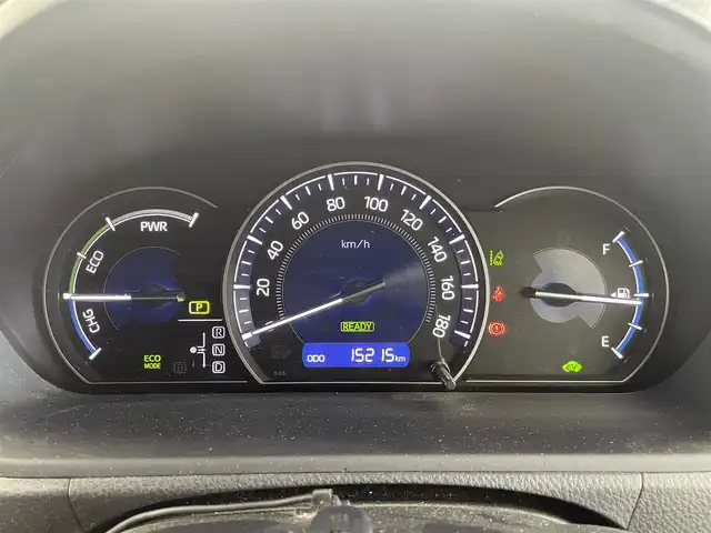 トヨタ エスクァイア ハイブリッド Gi プレミアムパッケージ ブラックテーラード 群馬県 2021(令3)年 1.6万km ホワイトパールクリスタルシャイン 純正ナビ　バックカメラ　フリップダウンモニター　両側パワースライドドア　衝突軽減　レーンアシスト　オートマチックハイビーム　ステアリングヒーター　シートヒーター　ビルトインETC　禁煙車