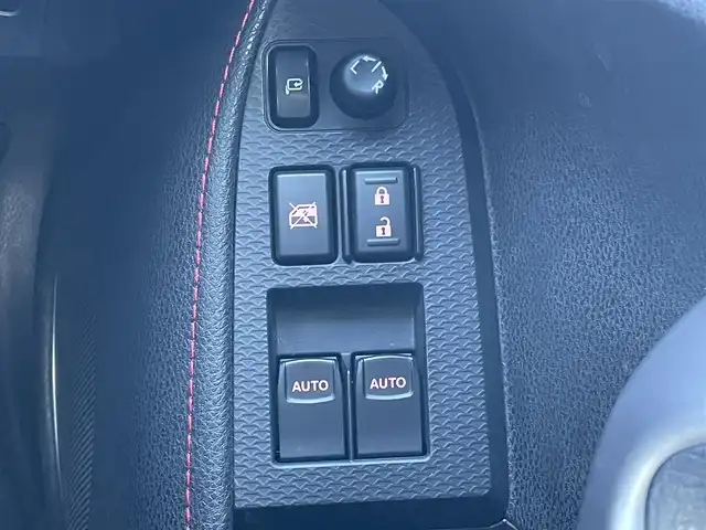 トヨタ ８６ GT リミテッド 東京都 2014(平26)年 5.4万km クリスタルホワイトパール 純正ナビ/Bluetooth/バックカメラ/シートヒーター/ETC/パドルシフト/横滑り防止装置/ドライブモードセレクトスイッチ/ワンオーナー/オートライト/キセノンライト/プッシュスタート