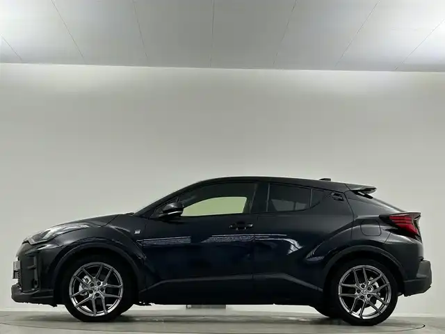 トヨタ Ｃ－ＨＲ S GRスポーツ 埼玉県 2021(令3)年 3万km ブラックマイカ 純正８インチディスプレイオーディオ　Ｂｌｕｅｔｏｏｔｈ　アラウンドビューモニター　シートヒーター　レーダークルーズコントロール　ブラインドスポットモニター　前後ドライブレコーダー スペアキー ETC