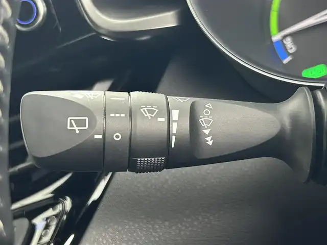 トヨタ Ｃ－ＨＲ S GRスポーツ 埼玉県 2021(令3)年 3万km ブラックマイカ 純正８インチディスプレイオーディオ　Ｂｌｕｅｔｏｏｔｈ　アラウンドビューモニター　シートヒーター　レーダークルーズコントロール　ブラインドスポットモニター　前後ドライブレコーダー スペアキー ETC