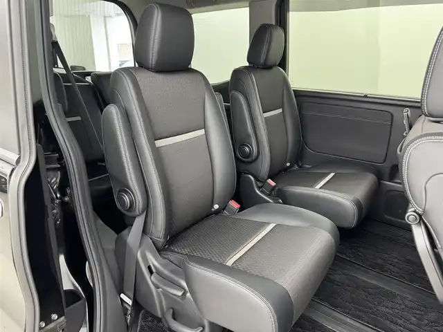 ホンダ ステップワゴン スパーダ ハイブリッド G EX ホンダセンシング 福岡県 2019(平31)年 4.4万km プレミアムスパークルブラックパール フリップダウンモニター　/純正９インチナビ　/バックカメラ　/ホンダセンシング　/わくわくゲート　/ＥＴＣ　/両側パワースライドドア　/前席シートヒーター　/ハーフレザーシート　/純正１６インチＡＷ　/ＬＥＤヘッドライト