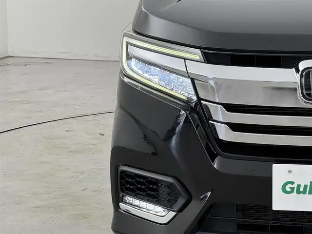 ホンダ ステップワゴン スパーダ ハイブリッド G EX ホンダセンシング 福岡県 2019(平31)年 4.4万km プレミアムスパークルブラックパール フリップダウンモニター　/純正９インチナビ　/バックカメラ　/ホンダセンシング　/わくわくゲート　/ＥＴＣ　/両側パワースライドドア　/前席シートヒーター　/ハーフレザーシート　/純正１６インチＡＷ　/ＬＥＤヘッドライト