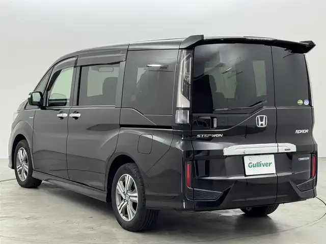 ホンダ ステップワゴン スパーダ ハイブリッド G EX ホンダセンシング 福岡県 2019(平31)年 4.4万km プレミアムスパークルブラックパール フリップダウンモニター　/純正９インチナビ　/バックカメラ　/ホンダセンシング　/わくわくゲート　/ＥＴＣ　/両側パワースライドドア　/前席シートヒーター　/ハーフレザーシート　/純正１６インチＡＷ　/ＬＥＤヘッドライト