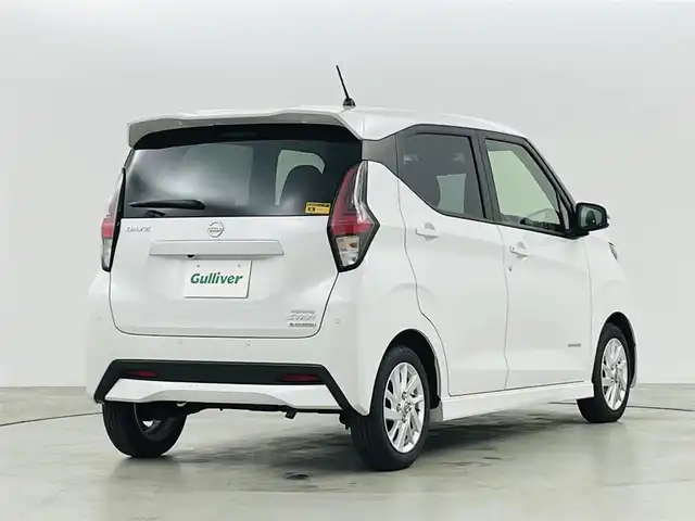 日産 デイズ ハイウェイスターX 福島県 2022(令4)年 2.4万km ホワイトパール エマージェンシーブレーキ/・車線逸脱警報装置/・先行車発進お知らせ機能/・標識認識機能/・クリアランスソナー/社外ナビ/・型番：CN-BR310B/・CD/Bluetooth/AM/FM/・バックカメラ/・ETC/・ドライブレコーダー/アイドリングストップ/革巻きステアリング/プッシュスタート/・スマートキー/LEDヘッドライト/・オートライト/・フォグライト/・ヘッドライトレベライザー/電動格納ウィンカーミラー/社外フロアマット