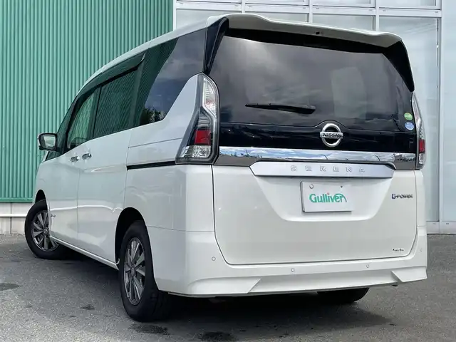 日産 セレナ e－パワー XV 福岡県 2019(平31)年 8.7万km ブリリアントホワイトパール 360°セーフティサポート/コーナーセンサー/アラウンドビュー/バックカメラ/ドラレコ/SDナビ/BT/フルセグTV/SDミュージック/CD/純正ホイール/社外フロアマット/プッシュスタート/スマートキー/スペアキー/両側パワースライドドア/ビルトインETC/オートライト/LED/e-power