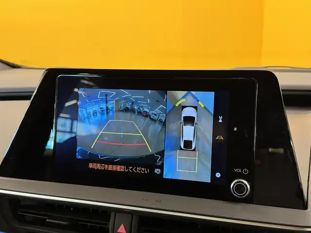 トヨタ プリウス U 群馬県 2023(令5)年 2.6万km グレー セーフティセンス/純正ディスプレイオーディオ/　　BT/フルセグ/USB/Miracast/パノラミックビューモニター/レーダークルーズコントロール/LEDオートライト/オートハイビーム/前席シートヒーター/純正17インチAW/コーナーセンサー/前後ドライブレコーダー/ブラインドスポットモニター/レーンアシスト/オートブレーキホールド/ステアリングスイッチ/オートリトラクタブルミラー/横滑り防止装置/サイド・カーテンエアバッグ/スマートキー/ビルトインETC2.0