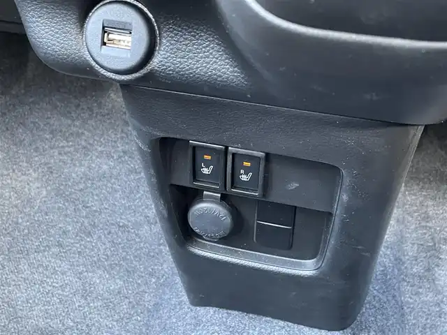 スズキ ハスラー HYBRID G 佐賀県 2024(令6)年 0.5万km ブルーイッシュブラックパール3 タフスタイルデカールセット/純正9インチメモリーナビゲーション/・フルセグTV/CD/DVD/USB/Bluetooth/全方位モニター/ビルトインETC/DN席シートヒーター/ISOFIX対応/ステアリングリモコン/純正LEDヘッドライト/オートマチックハイビーム/新車保証書/取扱説明書/スズキセーフティサポート/・アダプディブクルーズコントロール/・デュアルカメラブレーキサポート/・車線逸脱警報機能/・パーキングセンサー