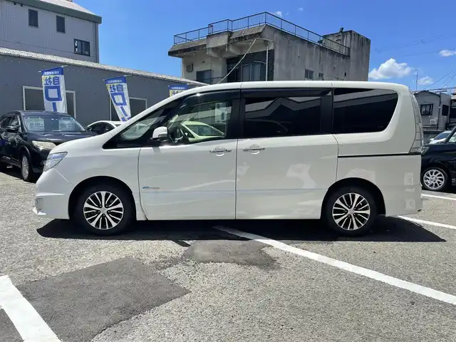 日産 セレナ HWS S HV Vセレ +SeftyⅡ 京都府 2016(平28)年 8.8万km ブリリアントホワイトパール (株)IDOMが運営する【じしゃロン伏見店】の自社ローン専用車両になりますこちらは現金またはオートローンご利用時の価格です。自社ローンご希望の方は別途その旨お申付け下さい/備考欄記入あり