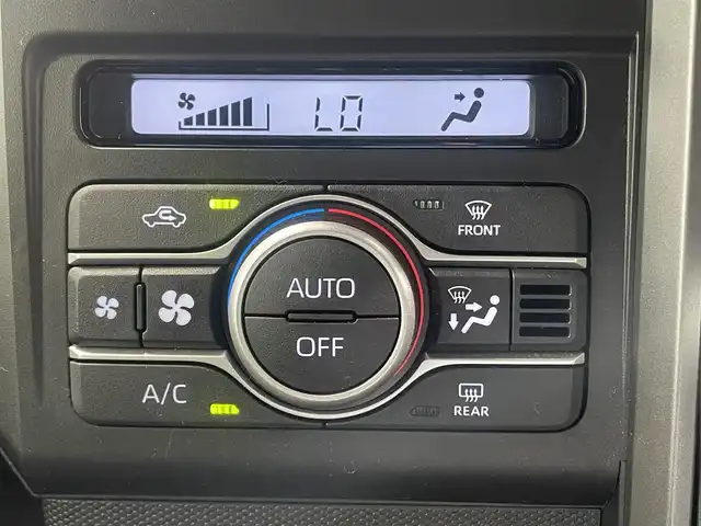 ダイハツ タフト G ダーククロムベンチャー 鹿児島県 2022(令4)年 0.9万km サンドベージュメタリック 純正メモリナビ　/・フルセグＴＶ　/・ＡＭ／ＦＭ　/バックカメラ　/ガラスルーフ　/ドラレコ　/前席シートヒーター　/ＬＥＤヘッドライト　/車線逸脱警報　/純正アルミ　/スマートキー　/プッシュスタート　/オートマチックハイビーム