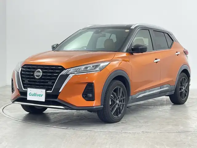 日産 キックス X ツートーンインテリアED 群馬県 2021(令3)年 4万km プレミアムホライズンオレンジ/ピュアブラック 2トーン 純正９型ナビ　全周囲カメラ　デジタルインナーミラー　アダプティブクルーズコントロール　レーンキープアシスト　衝突被害軽減ブレーキ　オートマチックハイビーム　シートヒーター　ドライブレコーダー　禁煙車