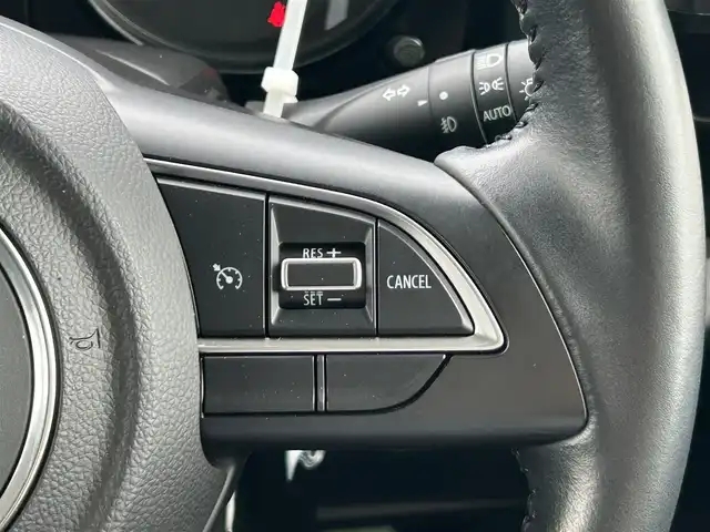 スズキ ジムニー XC 愛媛県 2020(令2)年 2.5万km ピュアホワイトP KENWOOD7型ナビ/バックカメラ/ドライブレコーダー/クルーズコントロール/社外マット/前席シートヒーター/衝突被害軽減装置/車線逸脱防止装置/ヒートミラー/電格ミラー/シガーソケット/ヘッドライトウォッシャー/ステアリングリモコン/トランスファーレバー/現状サマー(純正AW）(175/80/R16)/BRIDGESTONE DUELER H/T 684II