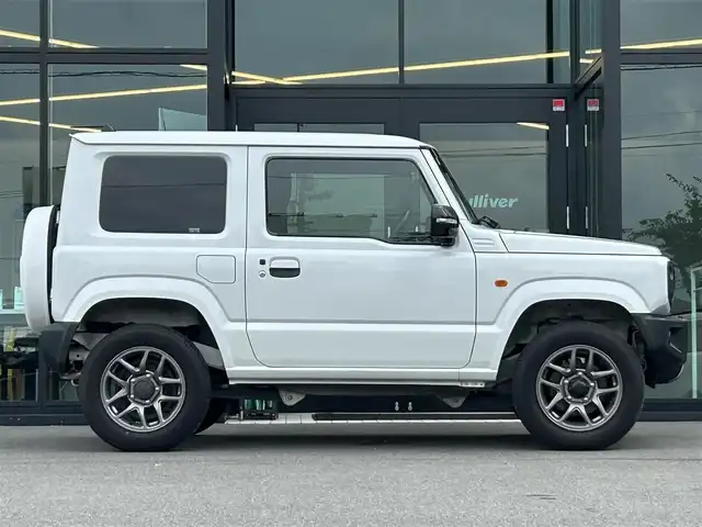 スズキ ジムニー XC 愛媛県 2020(令2)年 2.5万km ピュアホワイトP KENWOOD7型ナビ/バックカメラ/ドライブレコーダー/クルーズコントロール/社外マット/前席シートヒーター/衝突被害軽減装置/車線逸脱防止装置/ヒートミラー/電格ミラー/シガーソケット/ヘッドライトウォッシャー/ステアリングリモコン/トランスファーレバー/現状サマー(純正AW）(175/80/R16)/BRIDGESTONE DUELER H/T 684II