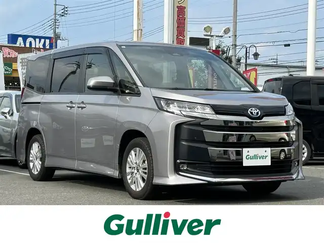 トヨタ ノア ハイブリッド S－G 群馬県 2023(令5)年 4.6万km メタルストリームM マルチインフォメーションディスプレイ/CD・DVD・USB・BT/フルセグTV・Miracast/両側パワースライドドア/バックカメラ/ビルトインETC/前席シートヒーター/追従クルーズコントロール/ワイパーデアイサー/横滑り防止装置/レーンキープアシスト/衝突軽減ブレーキ/アイドリングストップ/取説・保証書/スペアキー