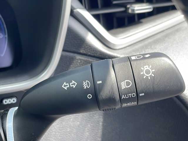 トヨタ カローラ クロス ハイブリッド Z 千葉県 2024(令6)年 1.1万km アティチュードブラックマイカ ナビ 全方位カメラ フルセグTV シートヒーター ビルトインETC おくだけ充電 クルコン タイプC パーキングアシスト AHB 電動リアドア ルーフレール LEDライト オートライト 18インチAW