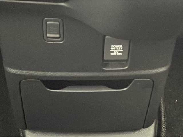 ホンダ Ｎ ＢＯＸ カスタム G L ホンダセンシング 福岡県 2018(平30)年 3.3万km プラチナホワイトパール 社外７インチナビ/バックカメラ/フルセグＴＶ/DVD再生機能有/Bluetooth/ＥＴＣ/オートクルーズコントロール/ドラレコ/社外フロアマット/サイドバイザー/ＬＥＤヘッドライト/スペアキー/片側パワースライドドア