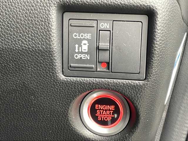 ホンダ Ｎ ＢＯＸ カスタム G L ホンダセンシング 福岡県 2018(平30)年 3.3万km プラチナホワイトパール 社外７インチナビ/バックカメラ/フルセグＴＶ/DVD再生機能有/Bluetooth/ＥＴＣ/オートクルーズコントロール/ドラレコ/社外フロアマット/サイドバイザー/ＬＥＤヘッドライト/スペアキー/片側パワースライドドア