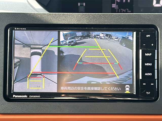 ダイハツ タント ファンクロスターボ 三重県 2023(令5)年 1.2万km フォレストカーキメタリック 社外ナビ/全周囲カメラ/両側パワースライドドア/コーナーセンサー/衝突軽減ブレーキ/スペアキー/LEDヘッドライト/前席シートヒーター/オートライト/純正フロアマット/純正アルミホイール/アイドリングストップ/電動格納ミラー/禁煙車