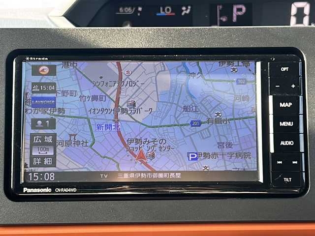 ダイハツ タント ファンクロスターボ 三重県 2023(令5)年 1.2万km フォレストカーキメタリック 社外ナビ/全周囲カメラ/両側パワースライドドア/コーナーセンサー/衝突軽減ブレーキ/スペアキー/LEDヘッドライト/前席シートヒーター/オートライト/純正フロアマット/純正アルミホイール/アイドリングストップ/電動格納ミラー/禁煙車
