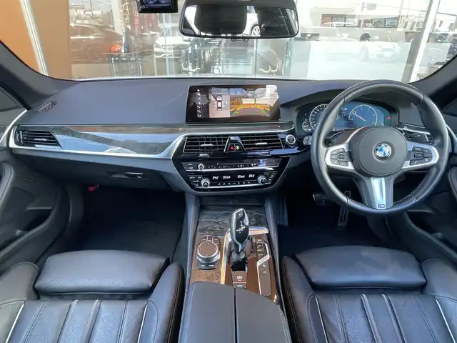 ＢＭＷ ５２３ｄ xDrive Mスピリット 鹿児島県 2020(令2)年 6.8万km 白 禁煙車/ワンオーナー/純正ナビ/Bluetooth/4WD/全周囲カメラ/前後ドライブレコーダー/純正フロアマット/純正18インチアルミホイール/黒本革シート/パワーシート
