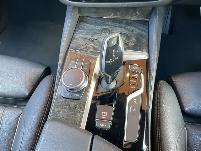 ＢＭＷ ５２３ｄ xDrive Mスピリット 鹿児島県 2020(令2)年 6.8万km 白 禁煙車/ワンオーナー/純正ナビ/Bluetooth/4WD/全周囲カメラ/前後ドライブレコーダー/純正フロアマット/純正18インチアルミホイール/黒本革シート/パワーシート