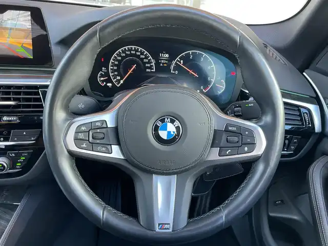 ＢＭＷ ５２３ｄ xDrive Mスピリット 鹿児島県 2020(令2)年 6.8万km 白 禁煙車/ワンオーナー/純正ナビ/Bluetooth/4WD/全周囲カメラ/前後ドライブレコーダー/純正フロアマット/純正18インチアルミホイール/黒本革シート/パワーシート