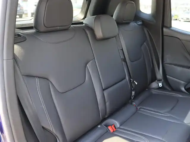クライスラー・ジープ ジープ レネゲード リミテッド 宮城県 2017(平29)年 4.6万km 青 サンルーフ/ルーフレール/レザーシート/シートヒーター/パワーシート/LEDヘッドライト/フォグランプ/純正１７インチAW/ステアリングヒーター/バックカメラ/ドライブレコーダー前後/レーンキープアシスト/BSM/フルセグテレビ/アイドリングストップ/ウィンカーミラー/クルーズコントロール/プッシュスタート/ETC