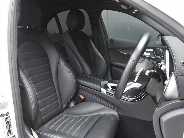 メルセデス・ベンツ Ｃ２２０ｄ アバンギャルド　AMGライン 和歌山県 2015(平27)年 5.8万km ポーラホワイト レザーエクスクルーシブパッケージ/レーダーセーフティ/キーレスゴー/アンビエントライト/エアサス/パドルシフト/LEDライト/黒革/シートヒーター/HUD/オートテールゲート/ナビ/バックカメラ/TV/BTオーディオ/パワーシート/シートヒーター/ETC