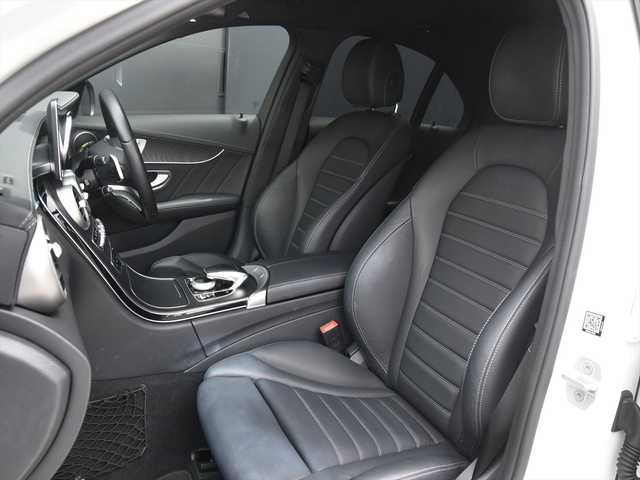 メルセデス・ベンツ Ｃ２２０ｄ アバンギャルド　AMGライン 和歌山県 2015(平27)年 5.8万km ポーラホワイト レザーエクスクルーシブパッケージ/レーダーセーフティ/キーレスゴー/アンビエントライト/エアサス/パドルシフト/LEDライト/黒革/シートヒーター/HUD/オートテールゲート/ナビ/バックカメラ/TV/BTオーディオ/パワーシート/シートヒーター/ETC