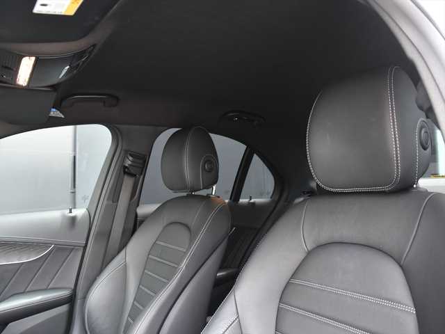メルセデス・ベンツ Ｃ２２０ｄ アバンギャルド　AMGライン 和歌山県 2015(平27)年 5.8万km ポーラホワイト レザーエクスクルーシブパッケージ/レーダーセーフティ/キーレスゴー/アンビエントライト/エアサス/パドルシフト/LEDライト/黒革/シートヒーター/HUD/オートテールゲート/ナビ/バックカメラ/TV/BTオーディオ/パワーシート/シートヒーター/ETC