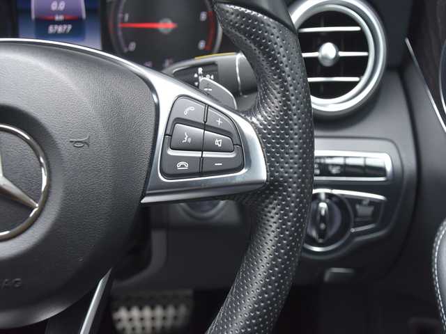 メルセデス・ベンツ Ｃ２２０ｄ アバンギャルド　AMGライン 和歌山県 2015(平27)年 5.8万km ポーラホワイト レザーエクスクルーシブパッケージ/レーダーセーフティ/キーレスゴー/アンビエントライト/エアサス/パドルシフト/LEDライト/黒革/シートヒーター/HUD/オートテールゲート/ナビ/バックカメラ/TV/BTオーディオ/パワーシート/シートヒーター/ETC